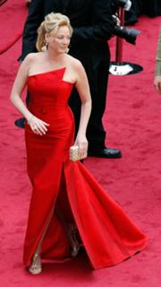 Virginia Madsen feet photo thumbnail