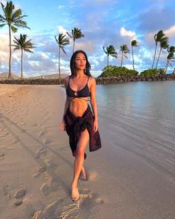 Nicole Scherzinger feet photo thumbnail