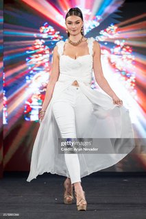 Rachel Pizzolato feet photo thumbnail