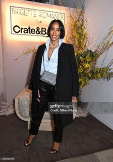 Kelly Rowland feet photo 3