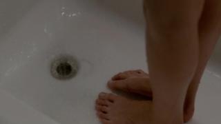 Nina Dobrev feet photo thumbnail