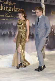Kristen Stewart feet photo thumbnail