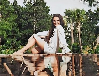 Dawn Wells feet photo 3