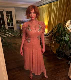 Christina Hendricks feet photo 5