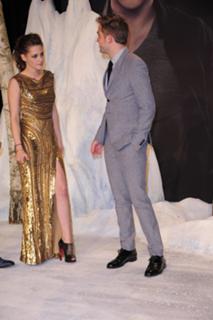 Kristen Stewart feet photo thumbnail
