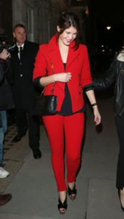 Gemma Arterton feet photo thumbnail