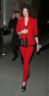 Gemma Arterton feet photo thumbnail