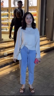 Jannat Zubair Rahmani feet photo thumbnail