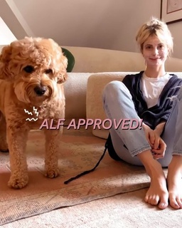 Hayley Williams feet photo 3