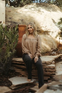 Jennie Garth feet photo thumbnail