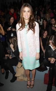 Nikki Reed feet photo thumbnail