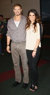 Nikki Reed feet photo thumbnail