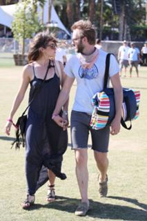 Nikki Reed feet photo thumbnail
