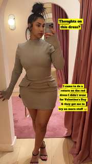 Queen Naija feet photo thumbnail