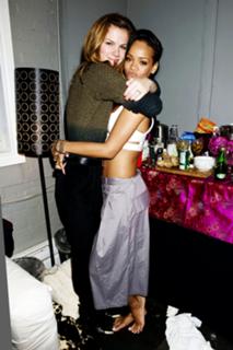 Rihanna feet photo thumbnail
