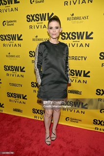 Kate Mara feet photo 3