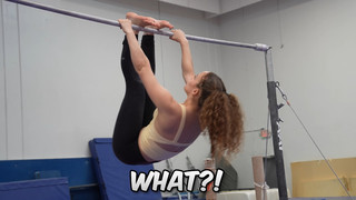 Sofie Dossi feet photo thumbnail