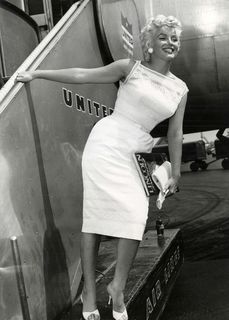 Marilyn Monroe feet photo thumbnail