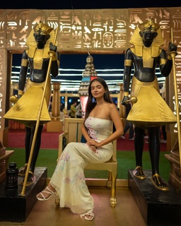 Anushka Sen feet photo thumbnail