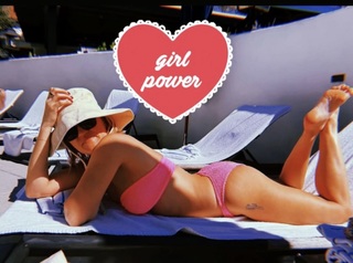 Emily Osment feet photo 5
