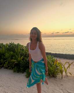 Ananya Pandey feet photo thumbnail