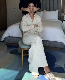 Klaudia Halejcio feet photo thumbnail