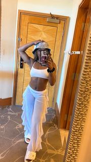 Simone Biles feet photo thumbnail