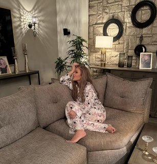 Nicole Saba feet photo 1
