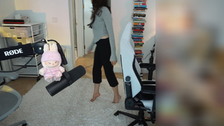 Imane Pokimane Anys feet photo thumbnail