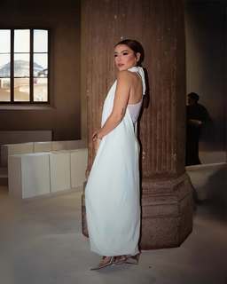 Hadise feet photo thumbnail