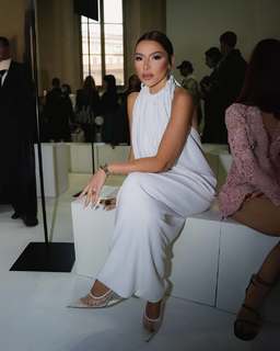 Hadise feet photo thumbnail