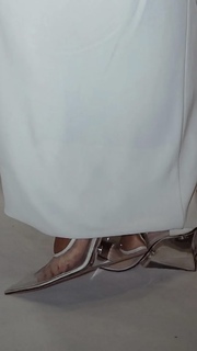 Hadise feet photo thumbnail