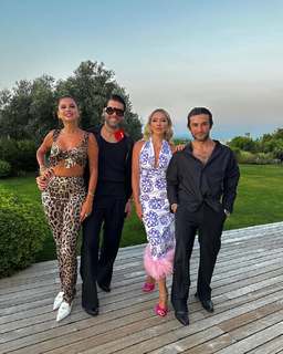 Hadise feet photo thumbnail