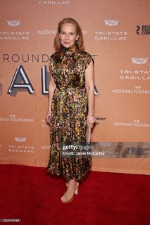 Amy Ryan feet photo 1