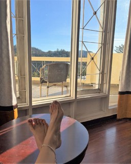 Poonam Yadav feet photo thumbnail