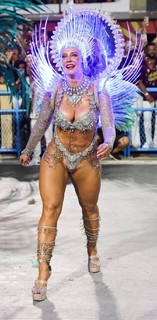 Paolla Oliveira feet photo thumbnail