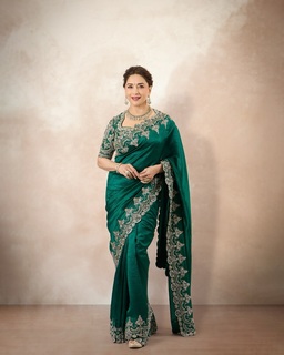 Madhuri Dixit feet photo 1
