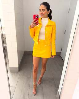 Erin Lim feet photo thumbnail