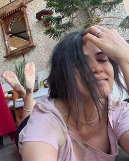 Poonam Yadav feet photo thumbnail