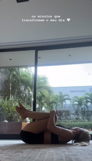 Jade Picon feet photo thumbnail