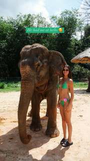 Madison Reed feet photo thumbnail