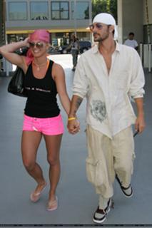 Britney Spears feet photo thumbnail