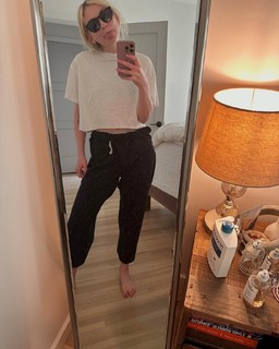 Emily Kinney feet photo 3