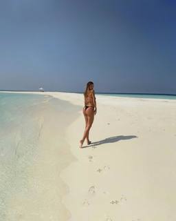 Diletta Leotta feet photo thumbnail