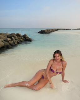 Diletta Leotta feet photo thumbnail