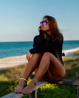 Karolina Kowalkiewicz feet photo 2