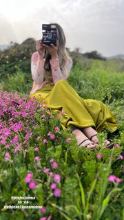 Athina Oikonomakou feet photo thumbnail