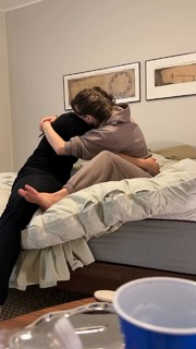 Lele Pons feet photo thumbnail