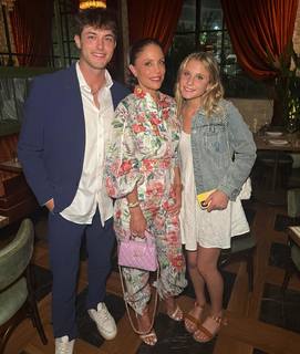 Bethenny Frankel feet photo thumbnail