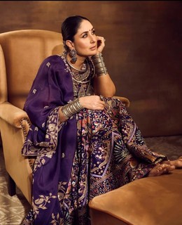 Kareena Kapoor feet photo thumbnail